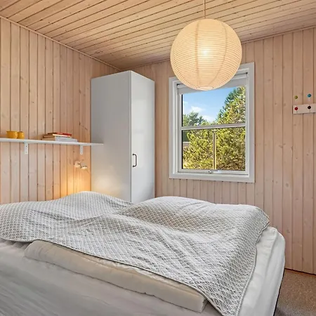 Andrea - 1-6km From The Sea By Interhome *