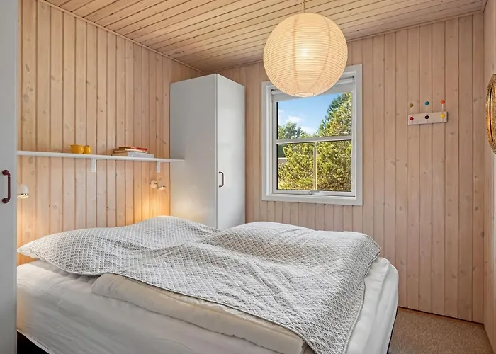 Andrea - 1-6km From The Sea By Interhome *