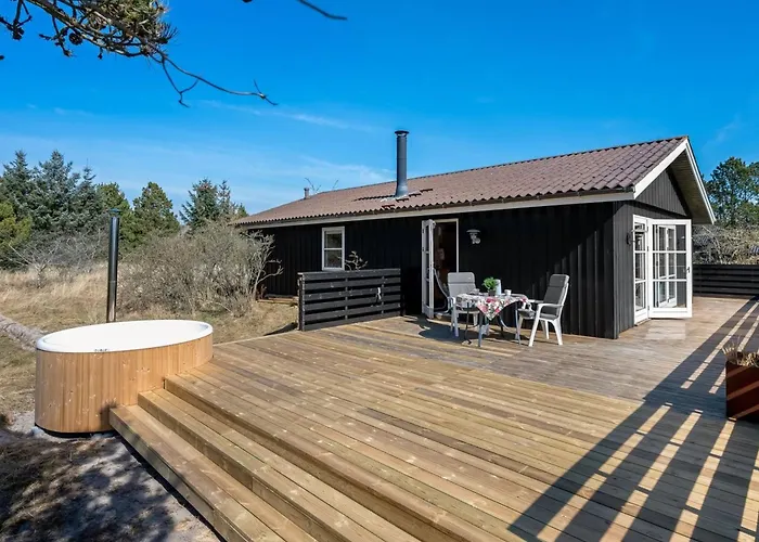 Andrea - 1-6km From The Sea By Interhome